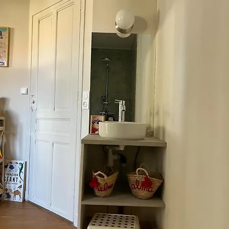 Appartement Downtown - 2 Bedroom With Private Garden