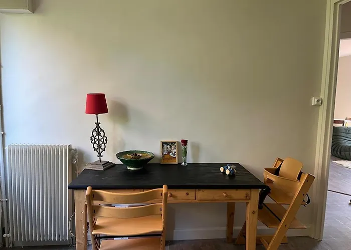 Downtown - 2 Bedroom With Private Garden *